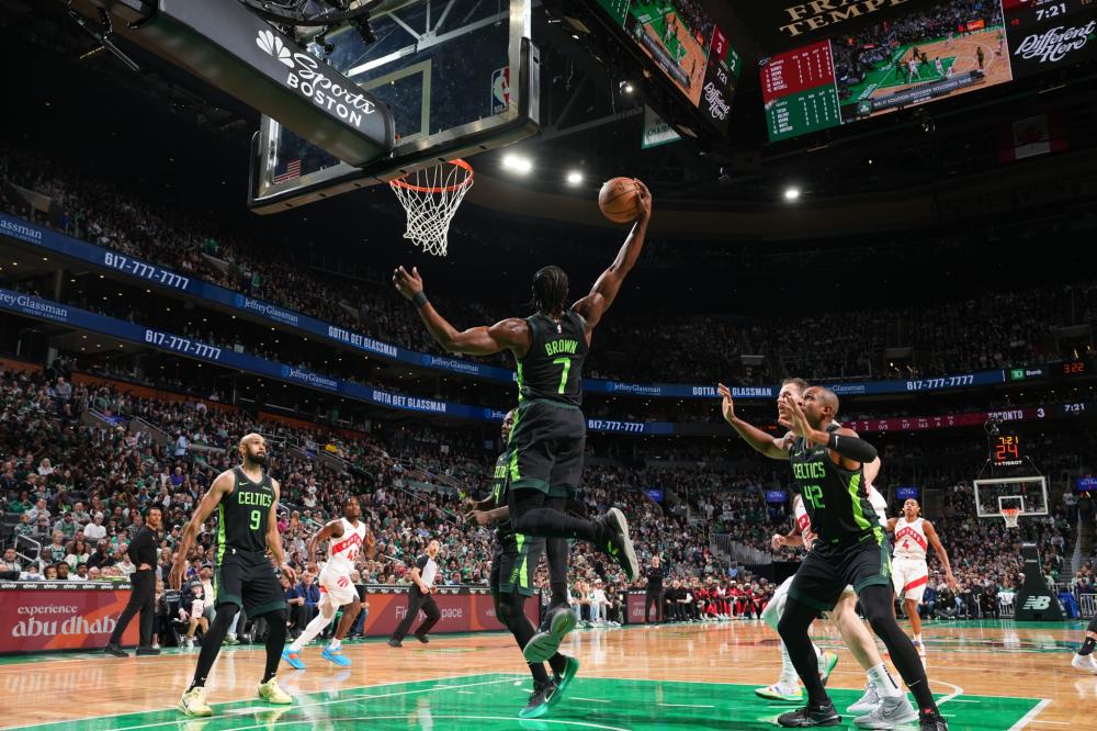 美因茨主场迎战奥格斯堡，德甲赛事精彩纷呈