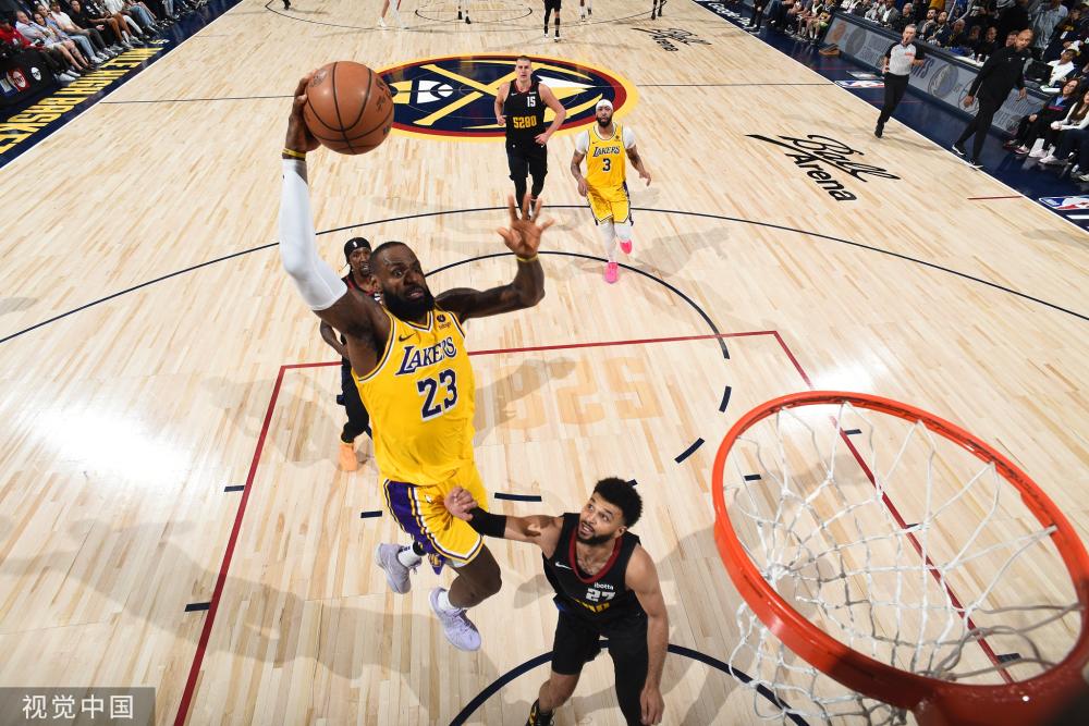 场来压制梅 场来压制梅