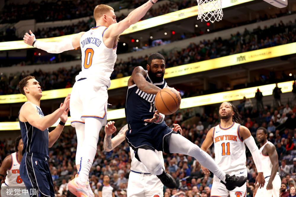 而中场球员 而中场球员